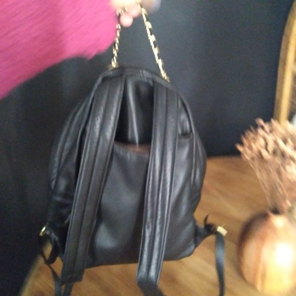 Backpack - Picture 2 of 2